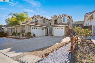 Building Photo - 699 Flemish Ct