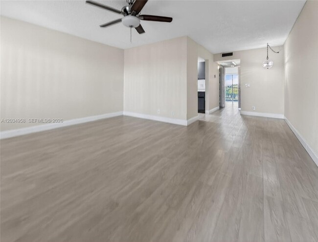 Building Photo - 13250 SW 4th Ct