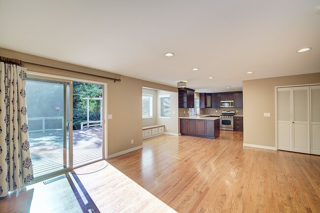 Foto del edificio - 3bd/2.25ba Sammamish Home