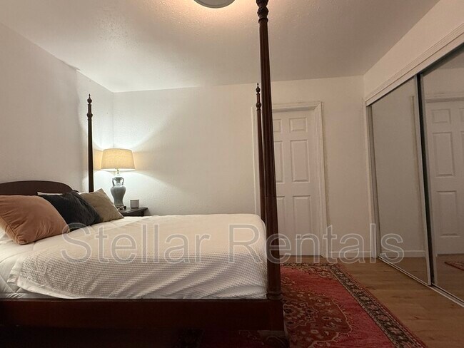 Foto del edificio - 5544 Lawson St