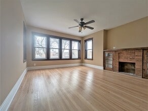 Building Photo - 3114 N Kilpatrick Ave