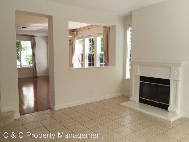 Building Photo - 1286 Mirabeau Ct