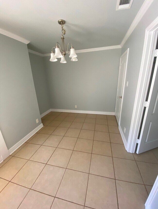 Foto del edificio - 1129 Len St