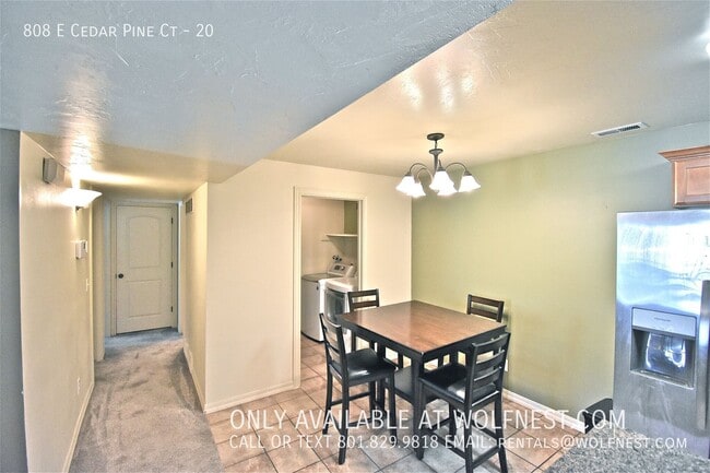 Building Photo - 808 Cedar Pine Ct