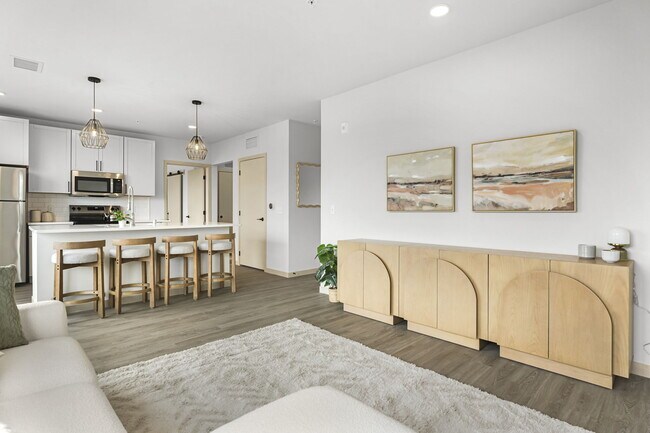 Building Photo - The Waverly