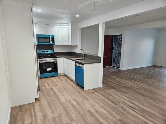 Foto del edificio - 1300 Saratoga Ave