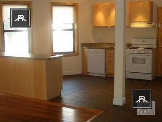 5 bedroom in Brighton MA 02135 - 5 bedroom in Brighton MA 02135 Apartment