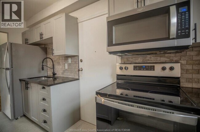 Photo du bâtiment - 416 Lincoln Rd