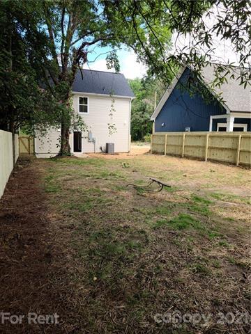 Building Photo - 3910 Ironwood St