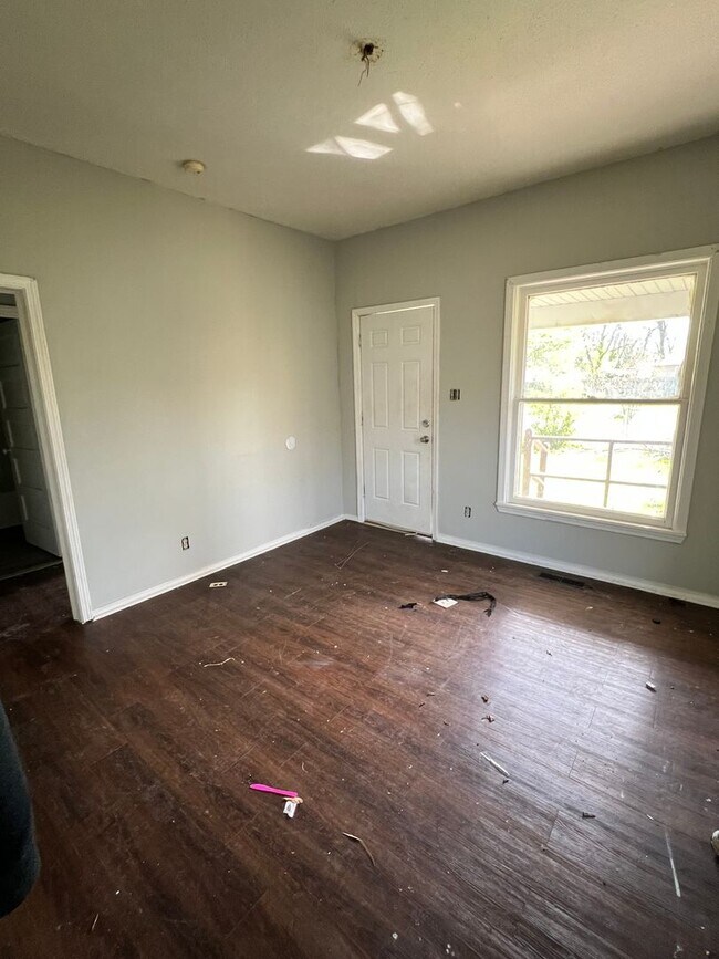 Building Photo - Coming Soon!!!! Remodeled