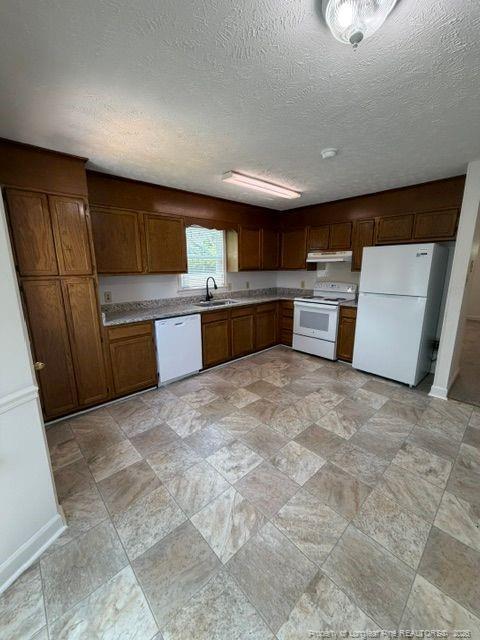 Foto del edificio - 1406 E 11th St