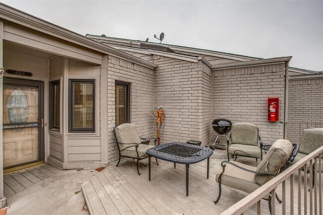 Building Photo - 456 Yacht Club Dr