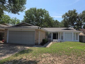 Building Photo - 21019 Western Valley Dr
