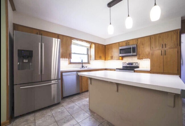 Foto del edificio - 2307 S Virginia Ave