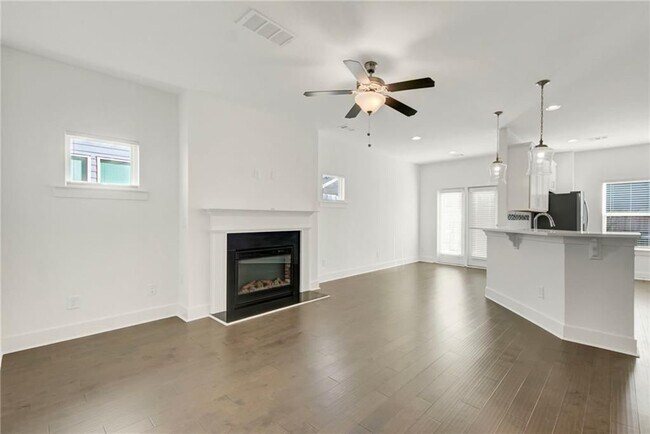 Foto del edificio - 1903 Plainsboro Dr