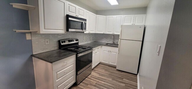 Foto del edificio - 637 Stiles Ave