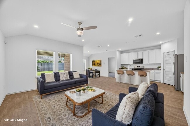 Foto del edificio - 9721 Chelsea St