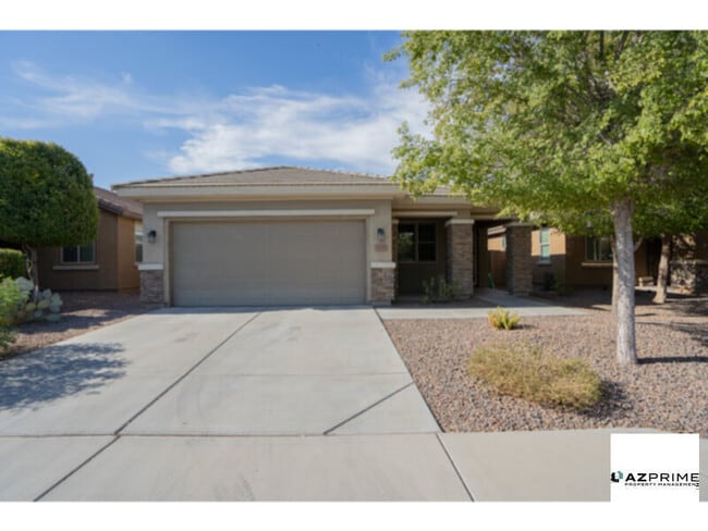 Building Photo - Embrace Comfort and Style in This Elegant ...