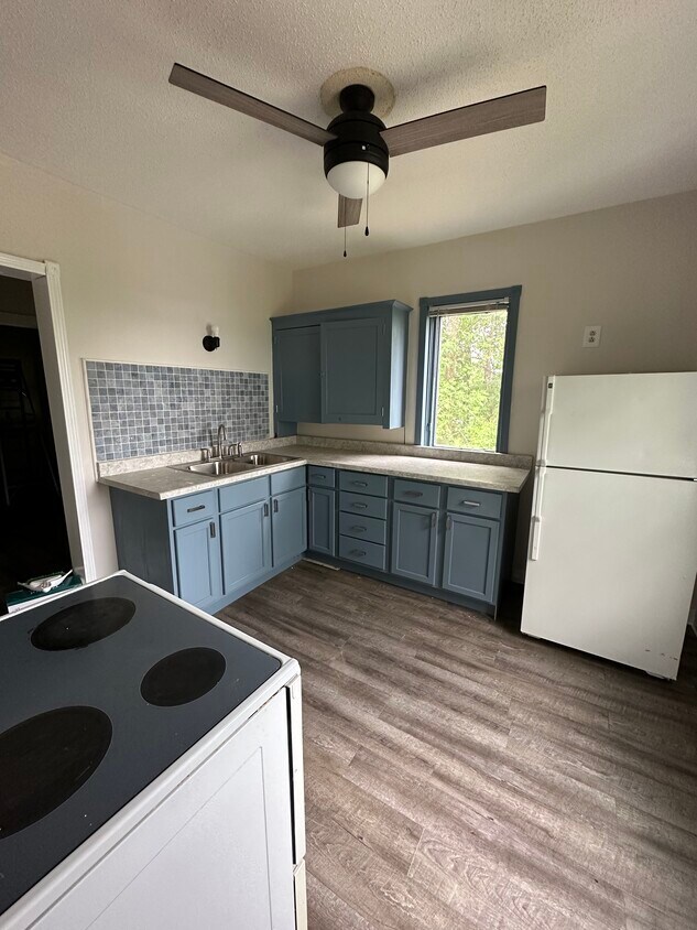 409 Arch St Unit 3, Cloquet, MN 55720 Apartments in Cloquet, MN