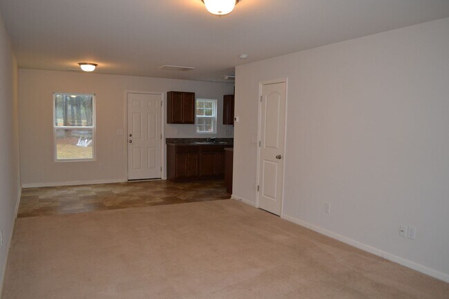 Foto del edificio - 3 Bedrooms, 1 Car Garage on Cul-de-sac Lot