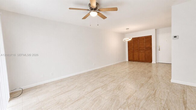 Foto del edificio - 3101 Oakland Shores Dr