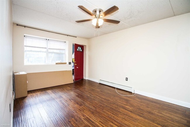 Foto del edificio - 2 br, 1 bath  - 163 Cornelia St