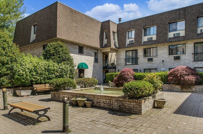 Foto del edificio - 24 Carhart Ave