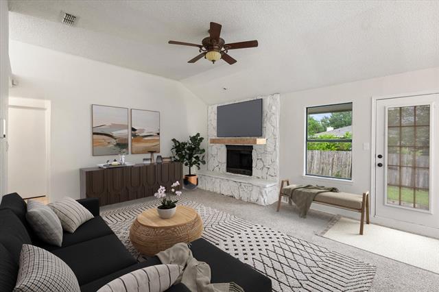 Building Photo - 931 Fiero Dr