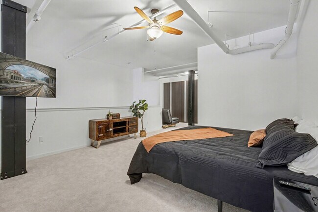 Building Photo - 1575 California St