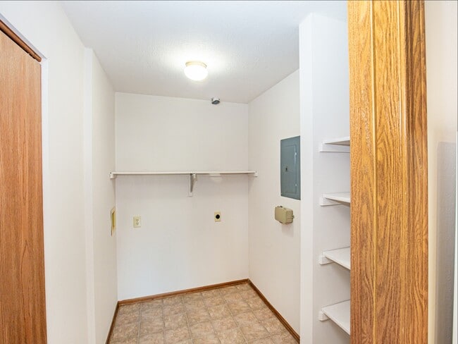 Laundry Room One Bedroom - The Vista at Rocky Fork