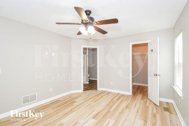 Foto del edificio - 10 Piedmont Ln