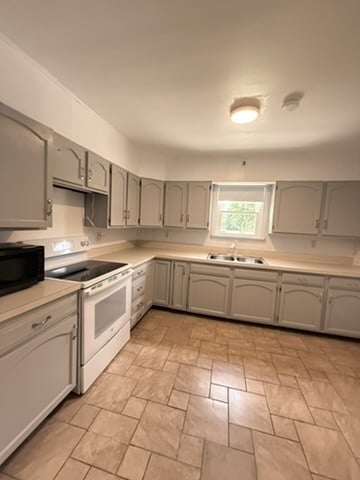 Building Photo - 8690 PA-25