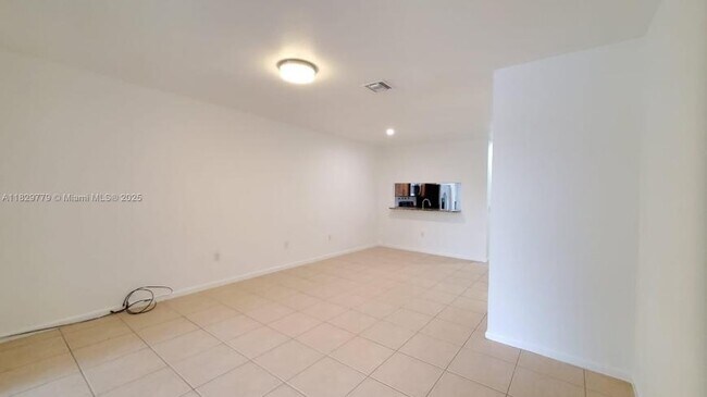 Foto del edificio - 2 bedroom in Miramar FL 33025