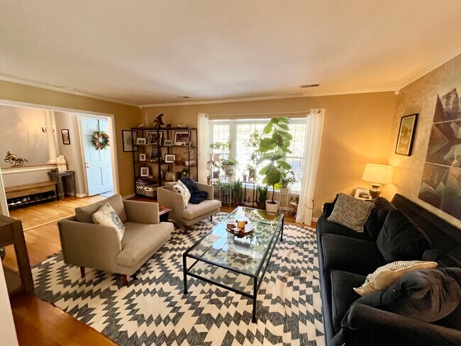 sala de estar - 2206 Cedar Crest Rd