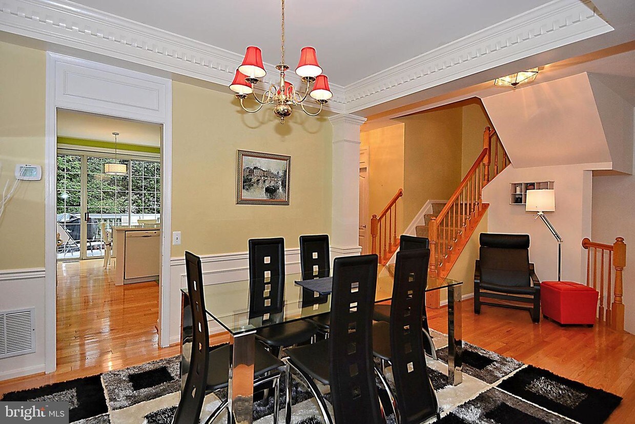Foto principal - 20930 Trinity Square