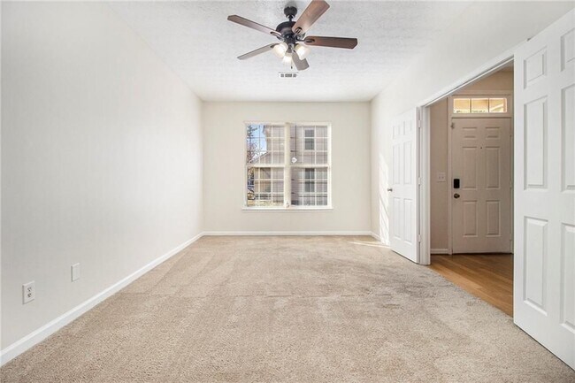 Foto del edificio - 4273 High Park Ln