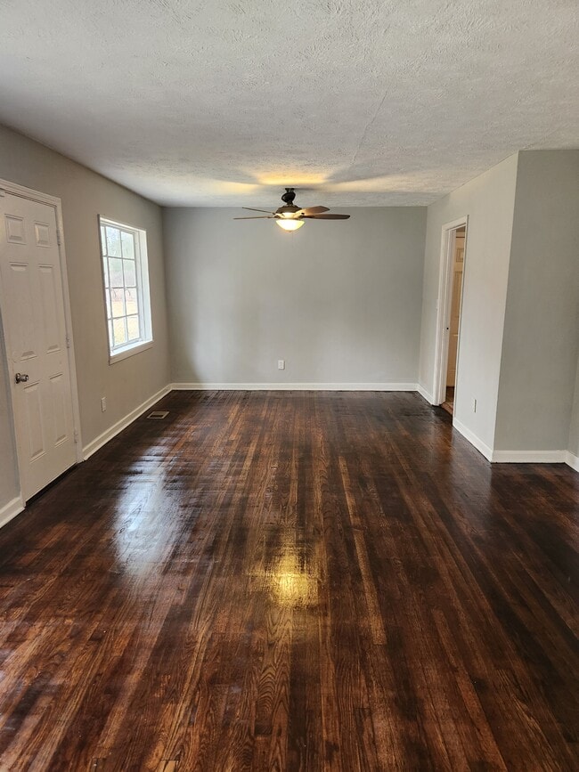 Building Photo - 4025 Carol Dr