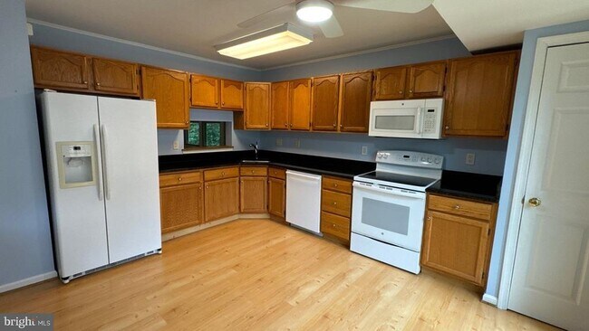 Foto del edificio - 5957 Cedar Fern Ct