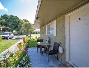 Building Photo - 581 Kathy Ln