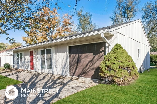 Building Photo - 1720 Tennyson Dr