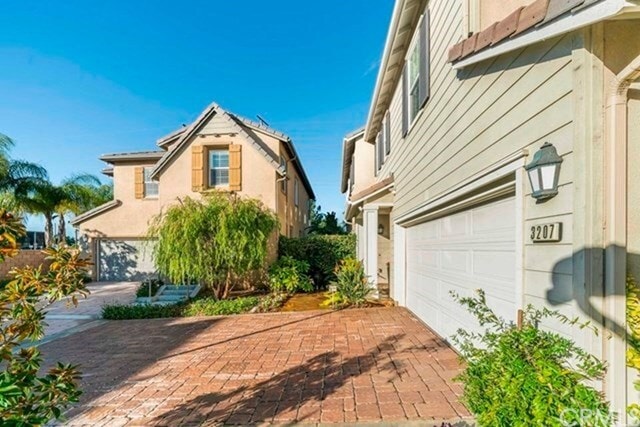 Building Photo - 3207 S Alton Ct