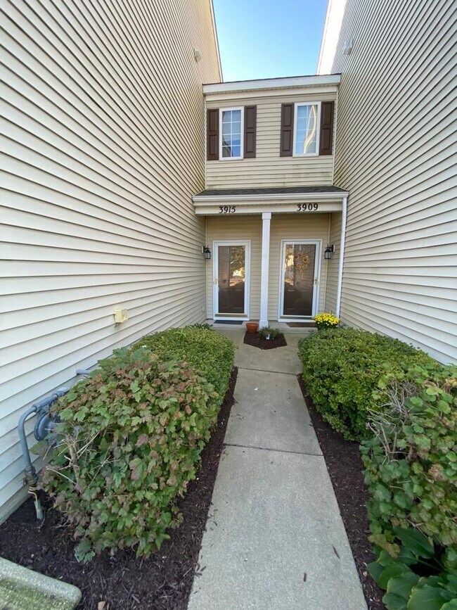 Foto del edificio - 3915 Granite Ct