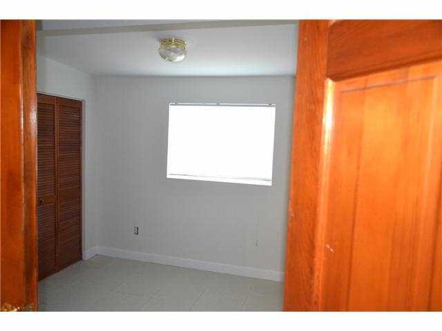 Building Photo - 441 NE 43rd St