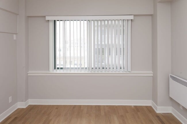 Building Photo - 3455 Rue Aylmer