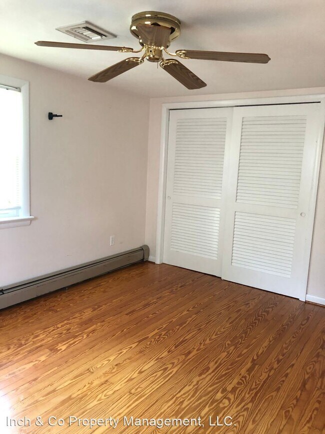 Building Photo - 4 br, 1.5 bath House - 2030 S Queen St Rea...