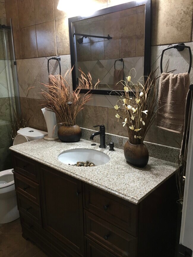 Building Photo - 12407 Hosanna Way