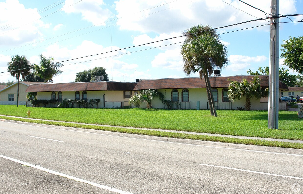 Primary Photo - 441 Banks Rd
