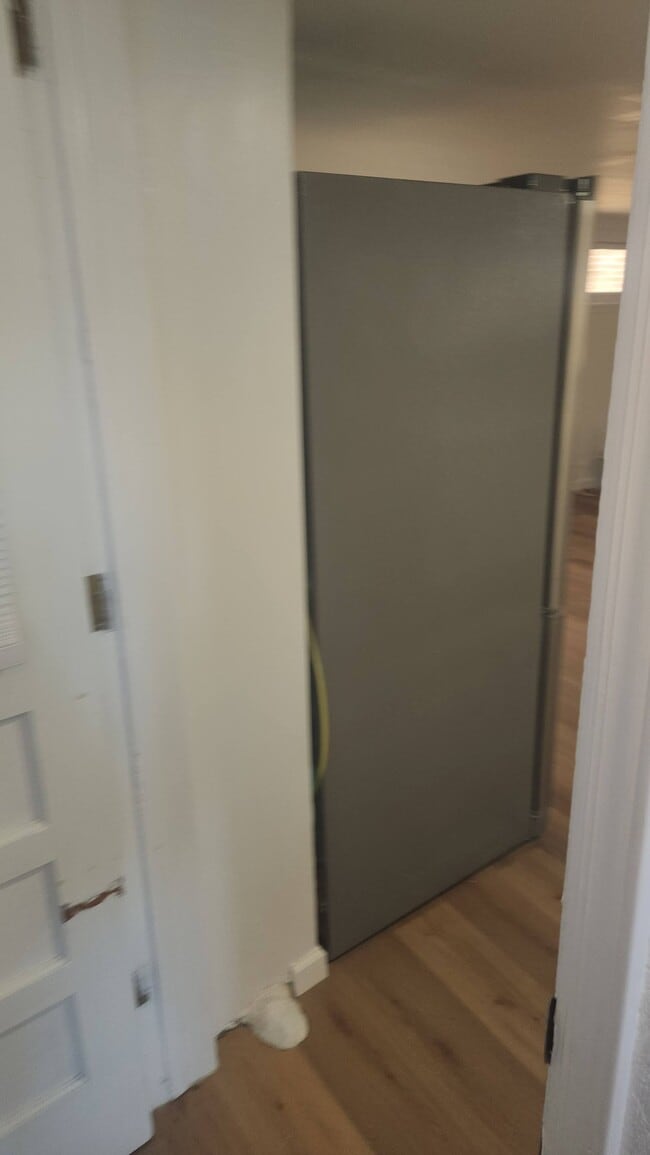 Foto del edificio - 441 Meacham Ave