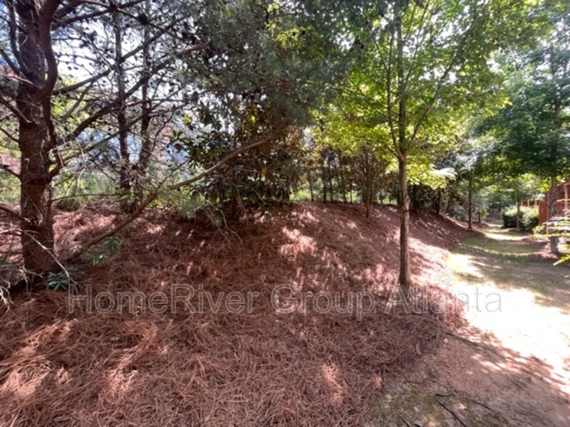 Foto del edificio - 603 Lexington Village