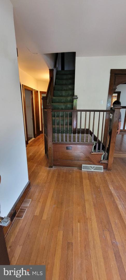 Foto del edificio - 19 Kells Ave